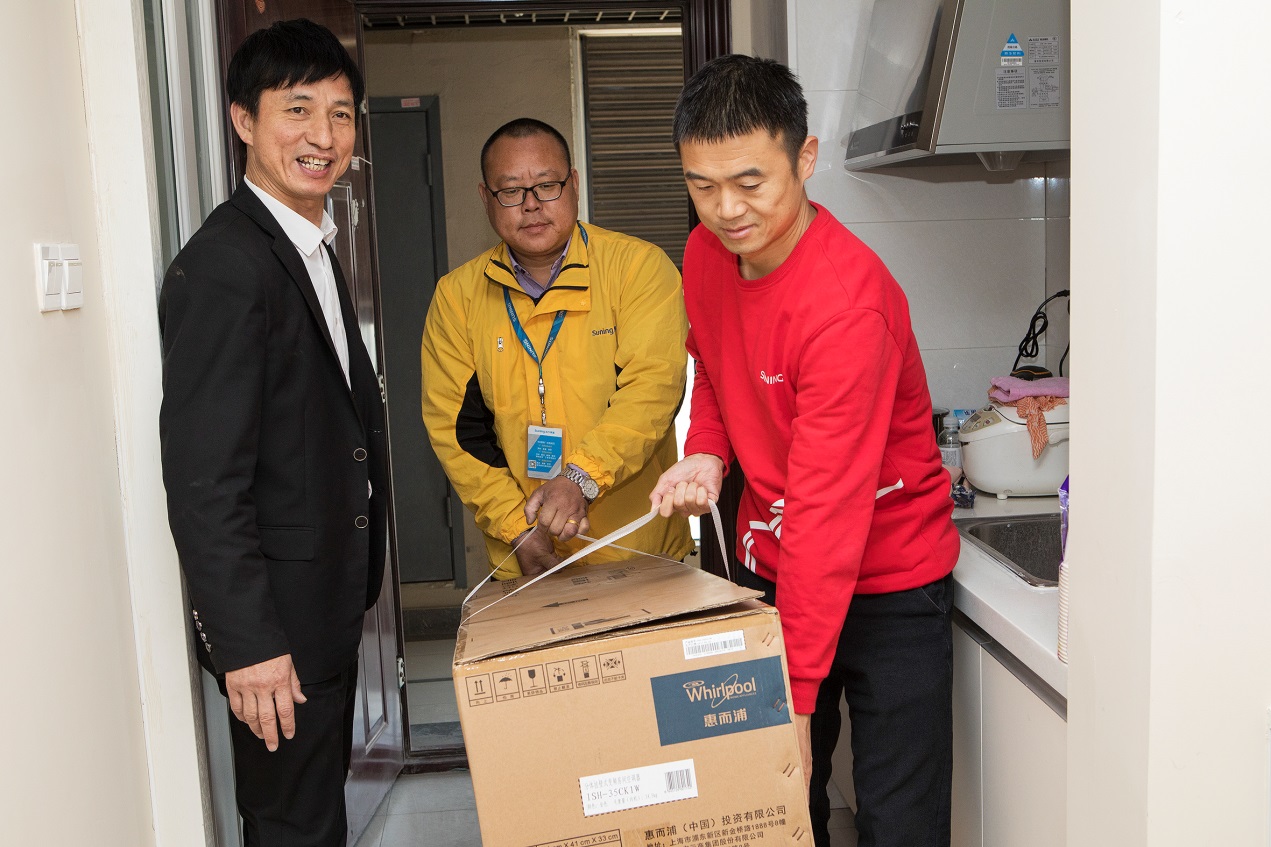 相隔28年，張近東為何為他寫下一封溫情書信？-鋒巢網