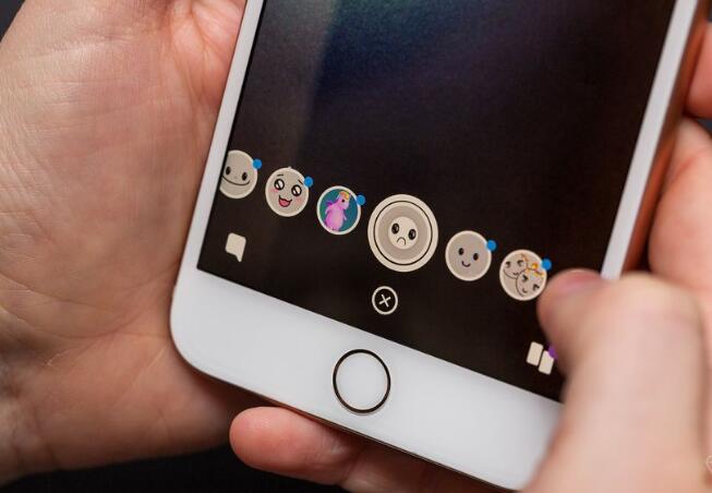 Snapchat正在把它的鏡頭平臺變成一個品牌的購物中心-鋒巢網