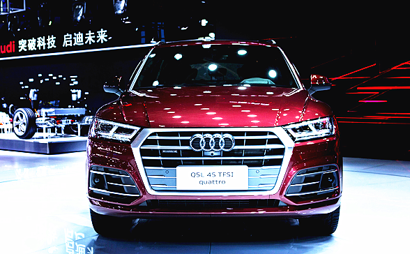全新奧迪Q5L車展亮相,七月開售:演繹經典的延續-鋒巢網