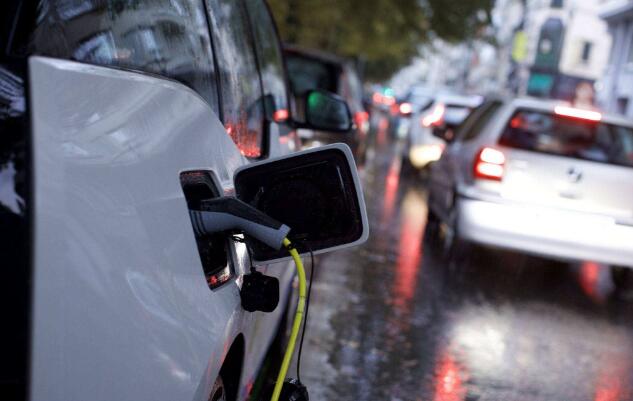 馬斯克：共享電動無人駕駛模式是未來的方向-鋒巢網