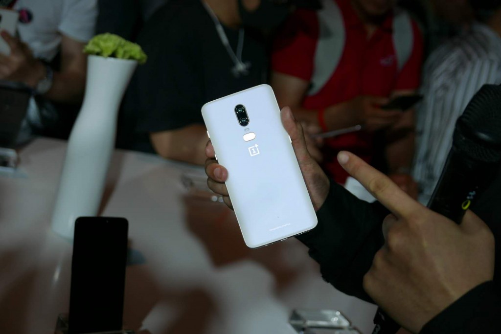 一加6正式發布：售價3199元起，務實但依然“不將就”-鋒巢網