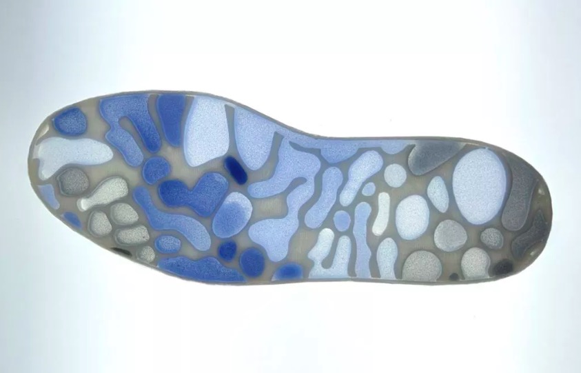 PUMA攜MIT實驗室 研發微生物運動套裝-鋒巢網