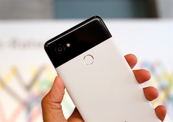 谷歌“親兒子”Pixel 3 XL不出意外,也是劉海屏-鋒巢網(wǎng)