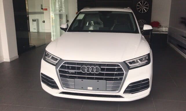 18款奧迪Q5到店,售價曝光,網友:這售價能把奔馳寶馬打趴下-鋒巢網