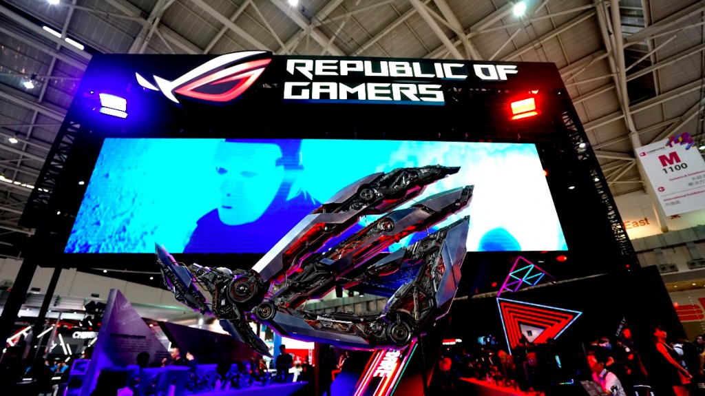 鋒巢網圖文直播| 帶你橫掃2018臺北電腦展-鋒巢網