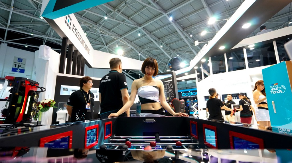 鋒巢網圖文直播| 帶你橫掃2018臺北電腦展-鋒巢網