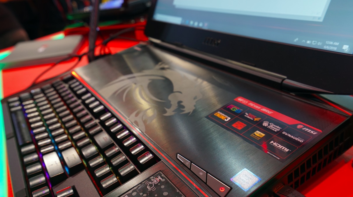 鋒巢網(wǎng)直播| 2018臺(tái)北電腦展：只為勇者而生 華碩ROG&靈耀X新品發(fā)布會(huì)直播-鋒巢網(wǎng)