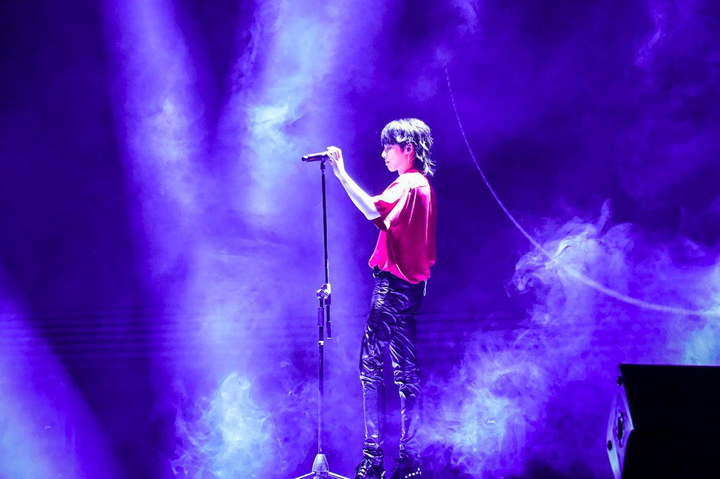 2400萬AI純粹美拍,三星做出了一款年輕人都愛的智能手機(jī)-鋒巢網(wǎng)