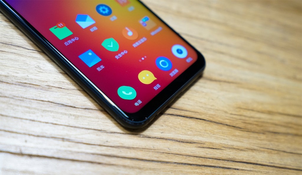 “全面屏暴利終結者”聯想Z5深度評測-鋒巢網