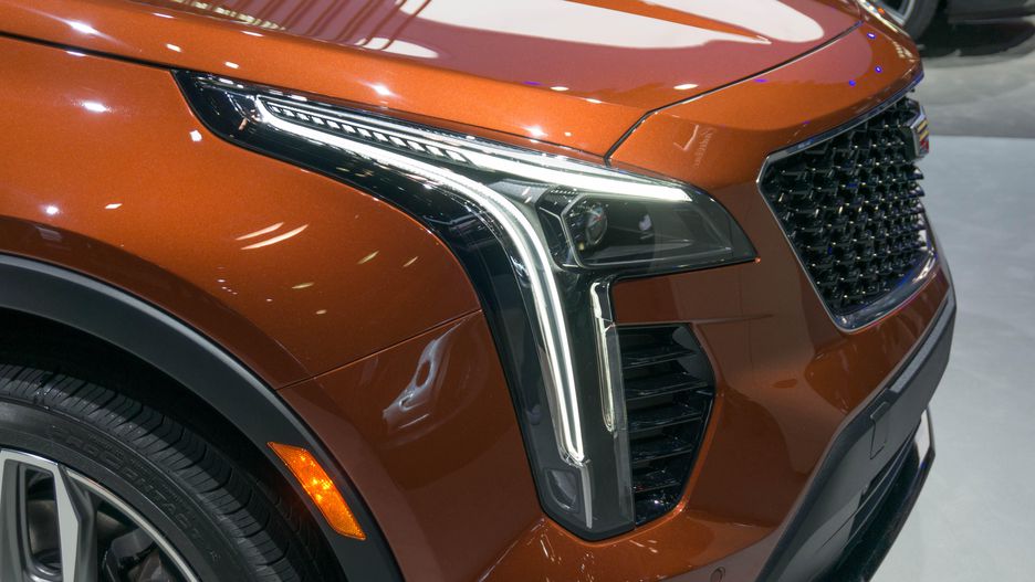 凱迪拉克XT4炫酷來襲，超長(zhǎng)軸距配9AT-鋒巢網(wǎng)