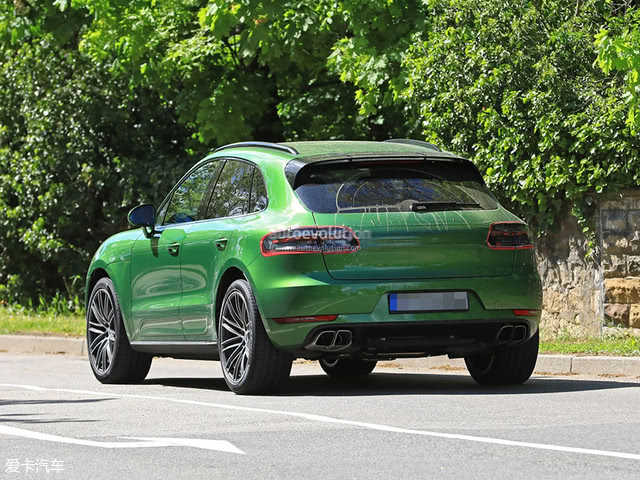 巴黎車展亮相 保時(shí)捷新款小號(hào)卡宴Macan-鋒巢網(wǎng)