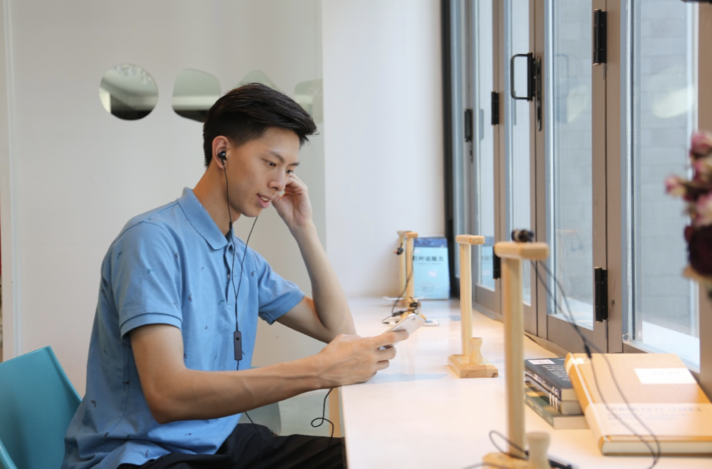 貴族品質，平民價格：博信股份新品降噪耳機僅售199元-鋒巢網