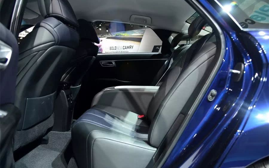 豐田的Mirai不燒一滴油不耗一度電?-鋒巢網(wǎng)