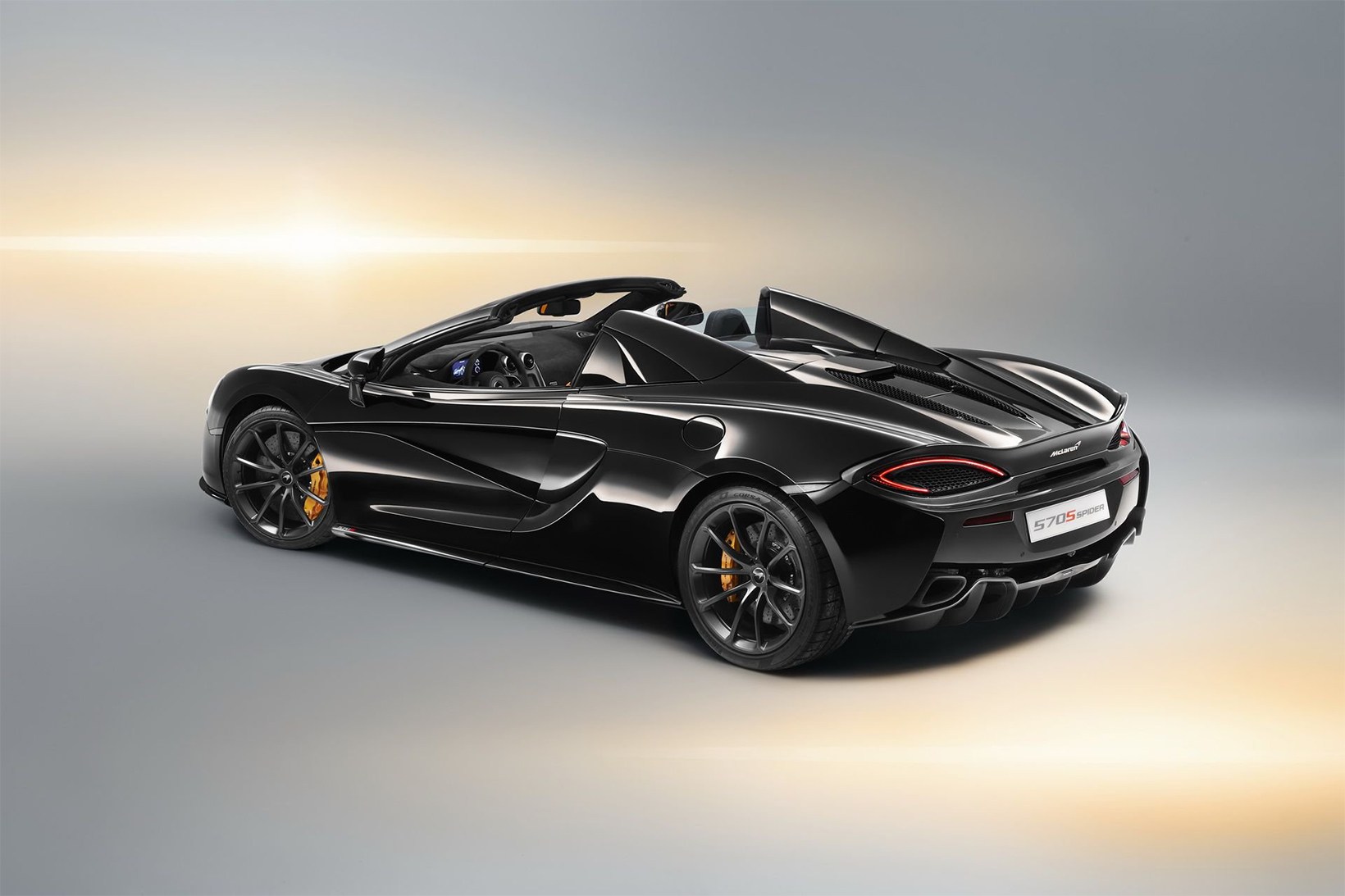 McLaren「Design Editions」亮面「瑪瑙黑」驚艷酷炫！-鋒巢網
