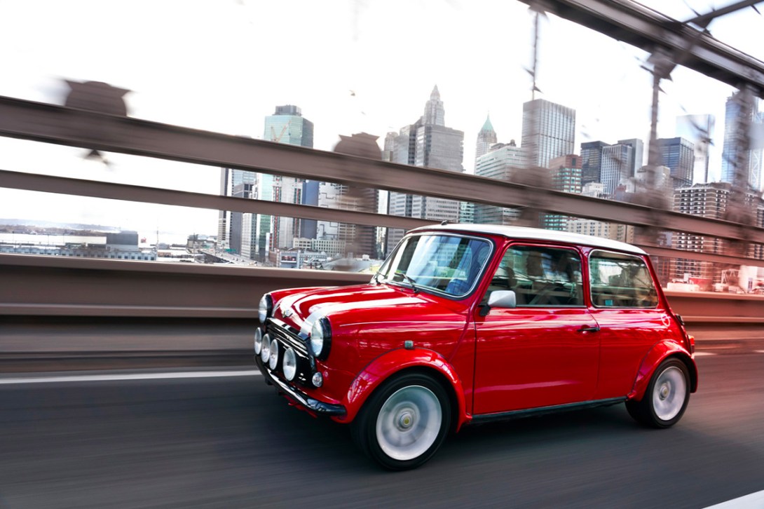 復(fù)古經(jīng)典——電能驅(qū)動(dòng)1959 Mini Cooper！-鋒巢網(wǎng)
