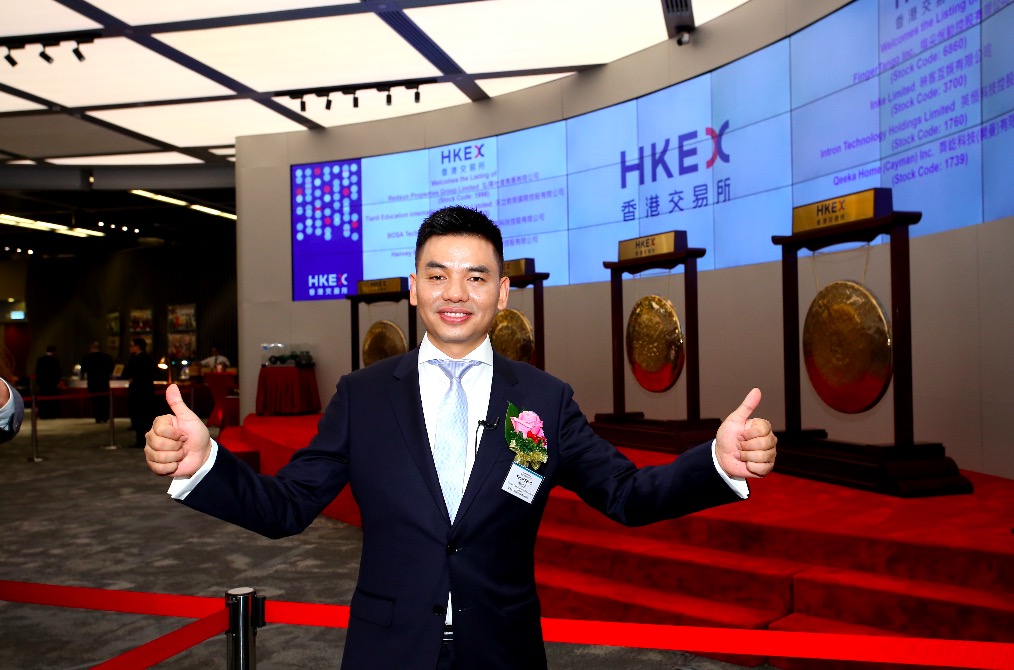 映客敲鑼登陸港股,其實剛走完第一步-鋒巢網