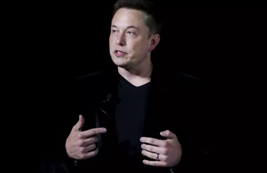 泰國官方表示 Elon Musk 的「兒童體型的小型潛水艇」并不實用-鋒巢網