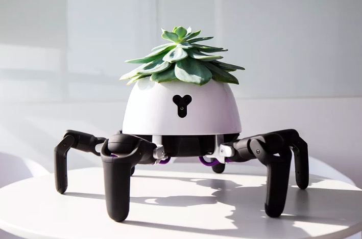 這個混合動力機器人 可以幫你照看頭上的植物-鋒巢網