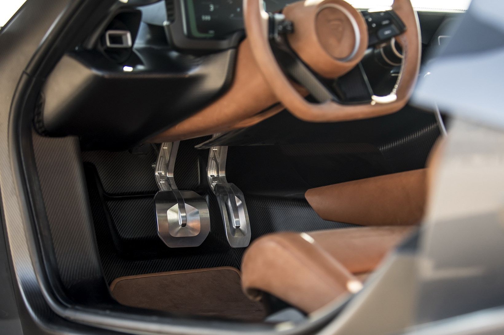 Rimac 純電動超跑 C_Two 震撼亮相!-鋒巢網