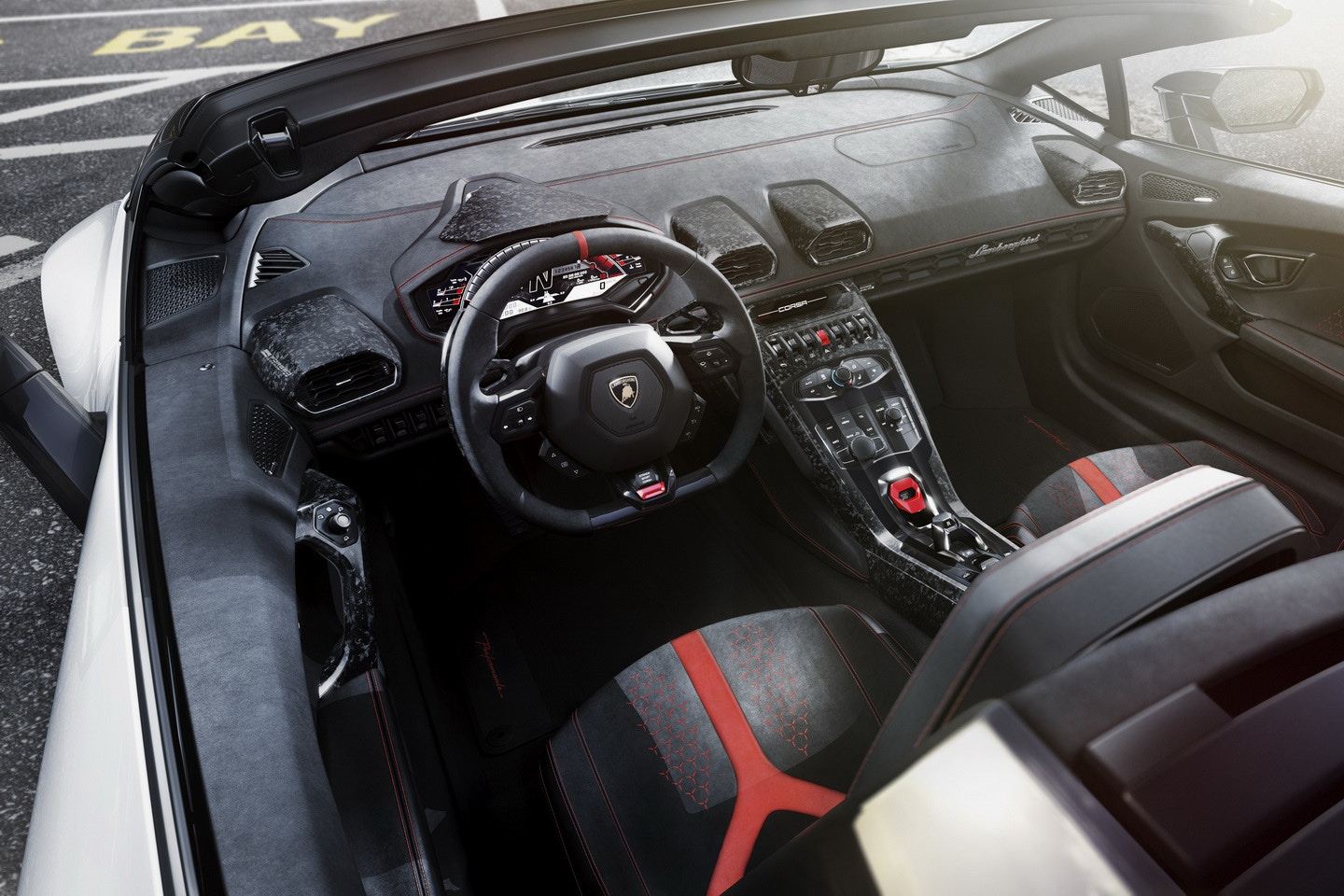 Lamborghini Huracan Performante Spyder 敞篷版，炫酷登場！-鋒巢網