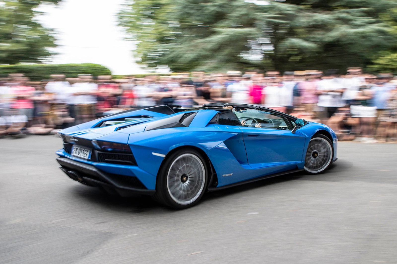 古德伍德速度節(jié)——Lamborghini Urus極速傳說！-鋒巢網(wǎng)