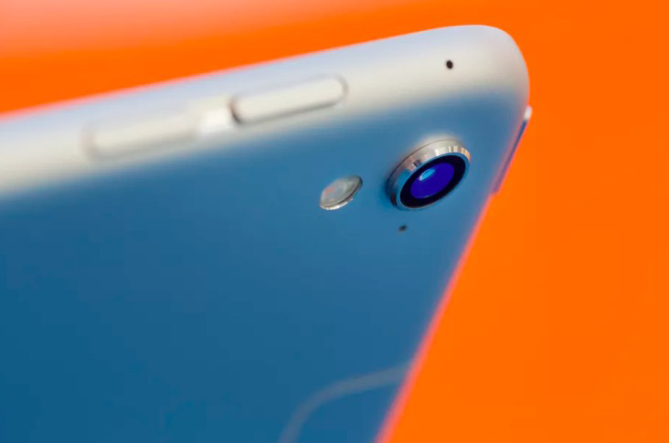 下一代iPad可能會(huì)縮小尺寸,取消耳機(jī)孔-鋒巢網(wǎng)