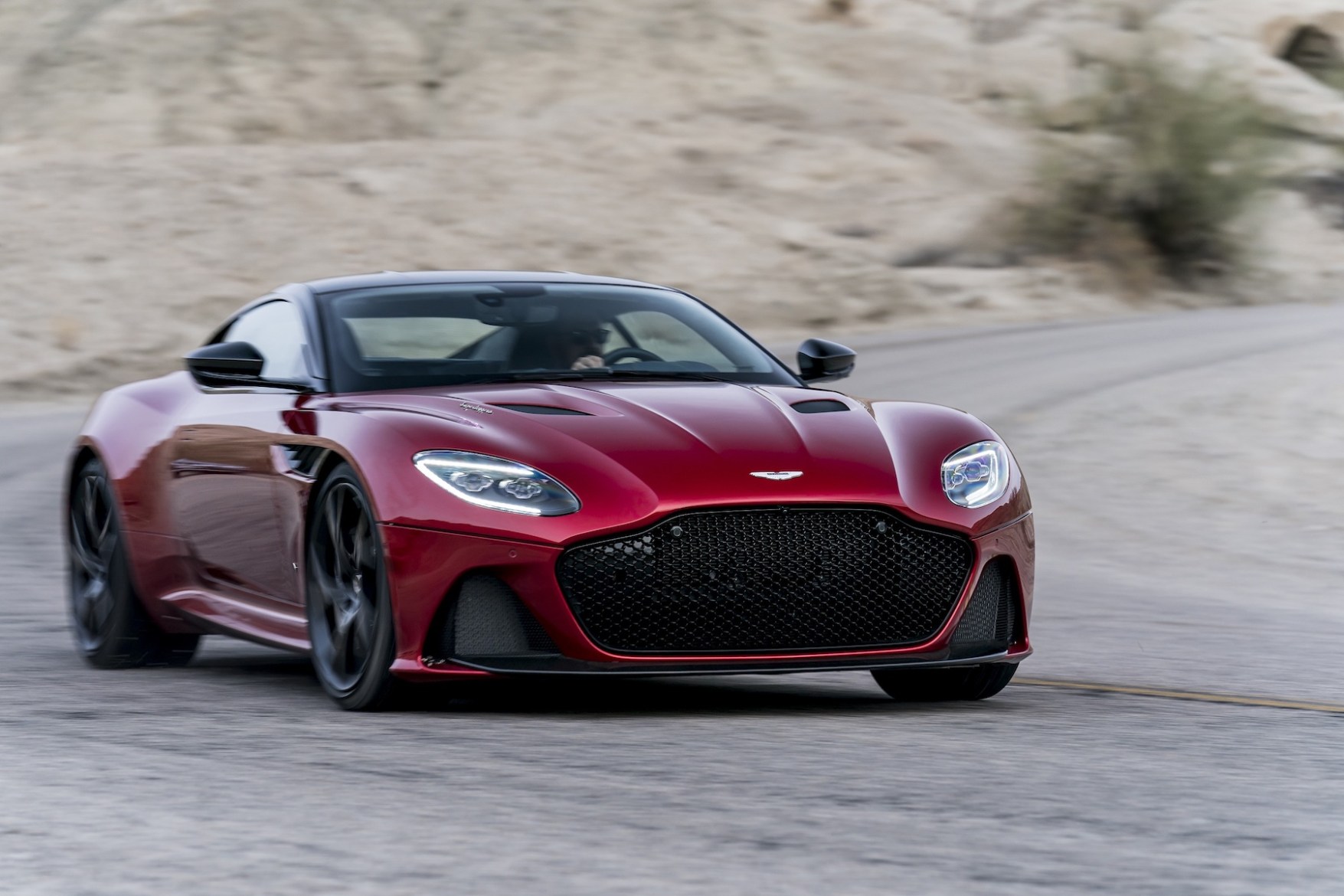 Aston Martin  DBS Superleggera 超輕量化新作現身-鋒巢網