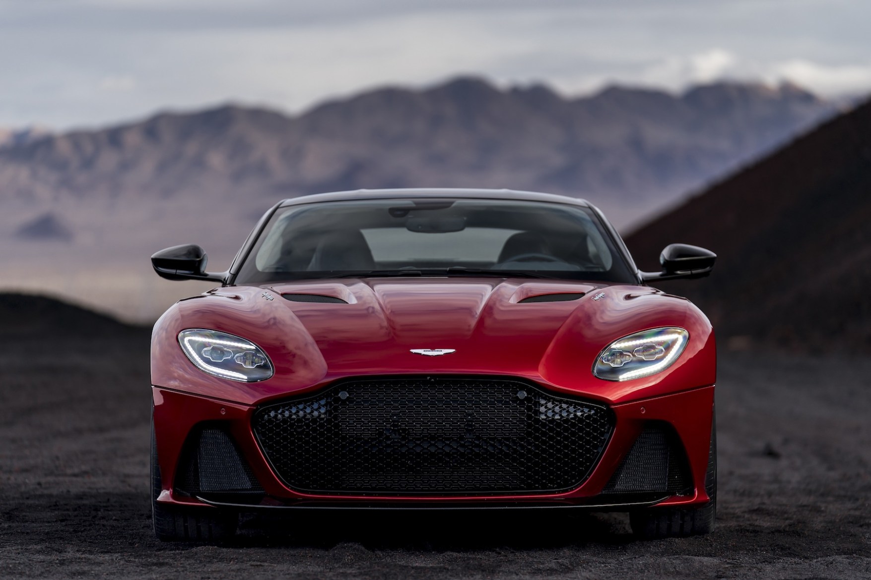 Aston Martin  DBS Superleggera 超輕量化新作現身-鋒巢網