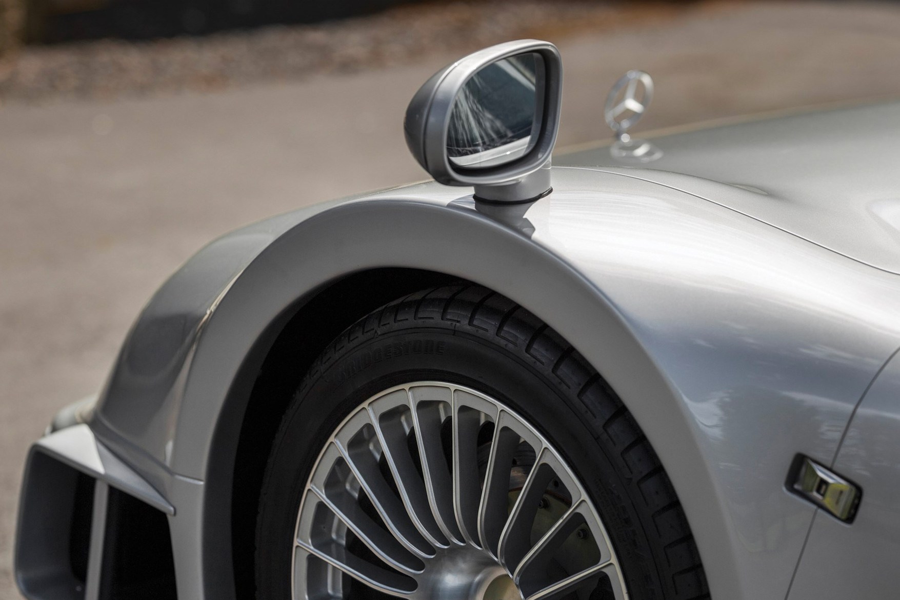 Mercedes-Benz AMG CLK GTR 拍賣 估價最高逾 3,500 萬人民幣！-鋒巢網