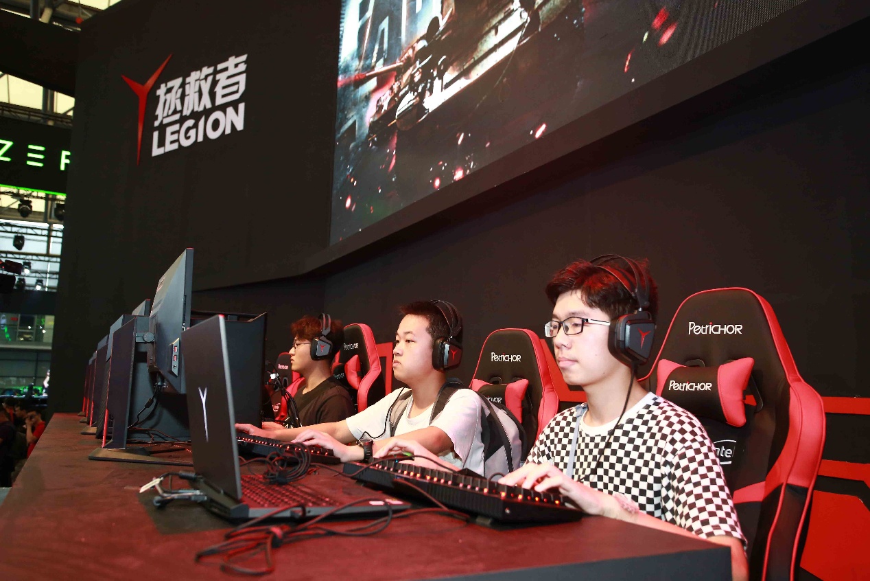 Y字閃耀ChinaJoy，聯想與英特爾聯合發布拯救者新款游戲本-鋒巢網