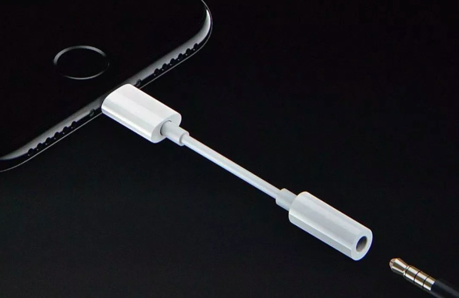 傳蘋果新 iPhone 將不再配送轉接頭服務-鋒巢網