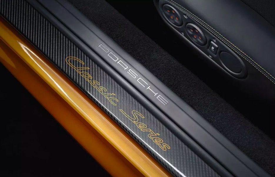 保時捷重制 90 年代經典古董車 993-鋒巢網