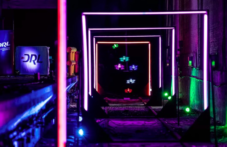 人工智能無人機(jī)飛行員 將在比賽中挑戰(zhàn)人類-鋒巢網(wǎng)