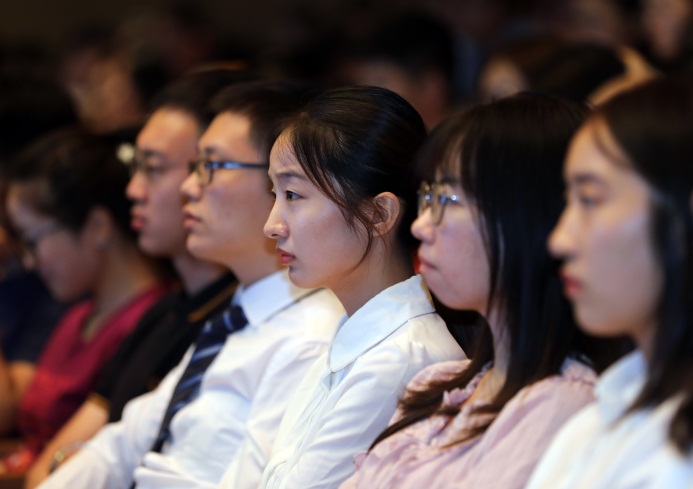 蘇寧2019校招也是蠻拼的  全球引進萬名“高校畢業生”擴軍“智慧零售”-鋒巢網