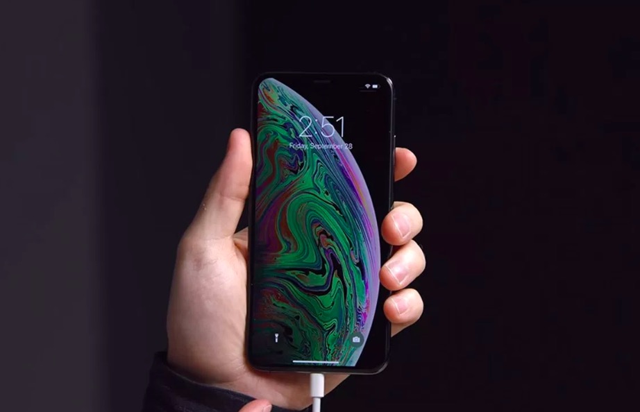 無法充電？iPhone XS再度出現BUG-鋒巢網