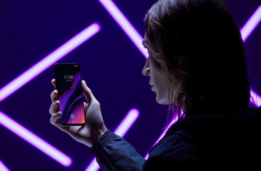 極速光感屏幕指紋 一加6T國內發布獲好評-鋒巢網