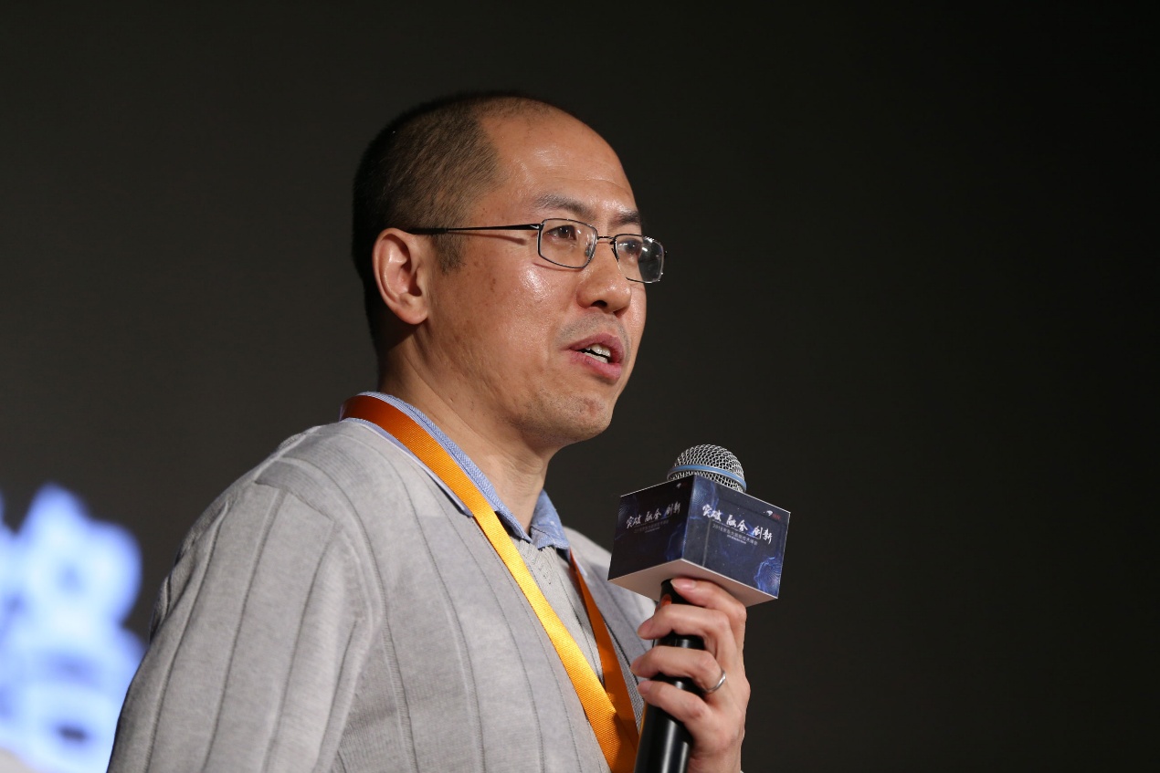 京東舉辦首屆大數據峰會 打造智能零售大數據“操作系統”-鋒巢網