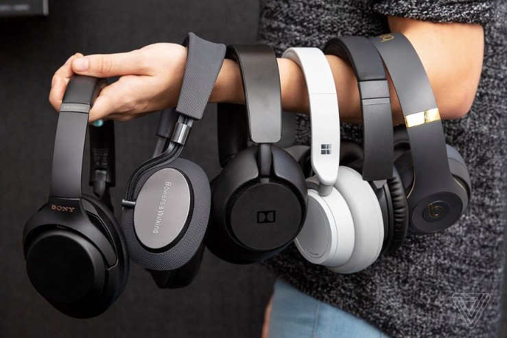 2018年科技報(bào)告:耳機(jī)-鋒巢網(wǎng)