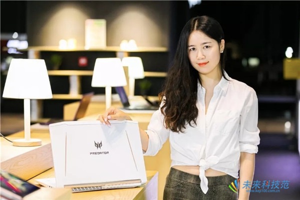 宏碁掠奪者HELIOS 300白金版評測:電競筆記本中的優(yōu)雅野獸派-鋒巢網(wǎng)