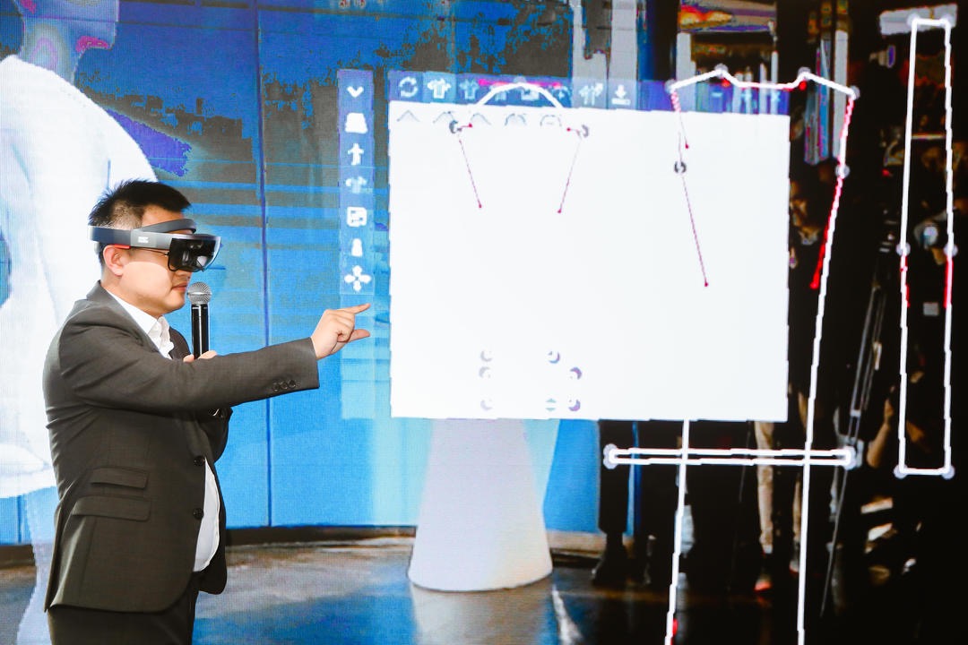 牧羊人發(fā)布AR服裝設(shè)計(jì)軟件 開拓紡織業(yè)新玩法-鋒巢網(wǎng)