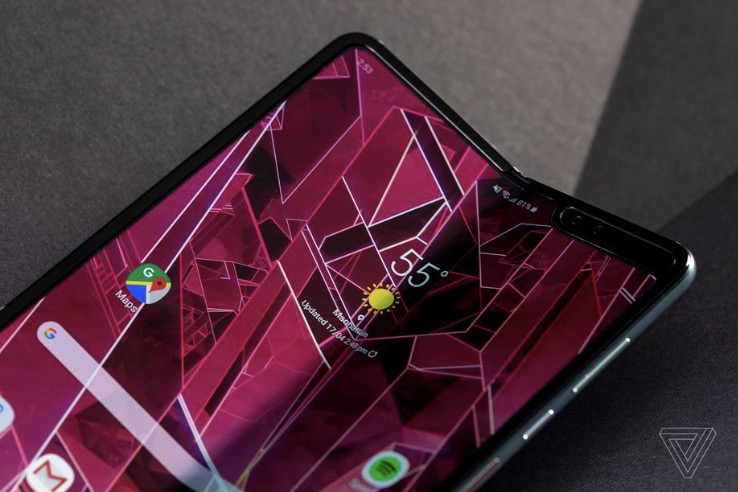 AT&T現在告訴客戶Galaxy Fold將于6月13日上市-鋒巢網