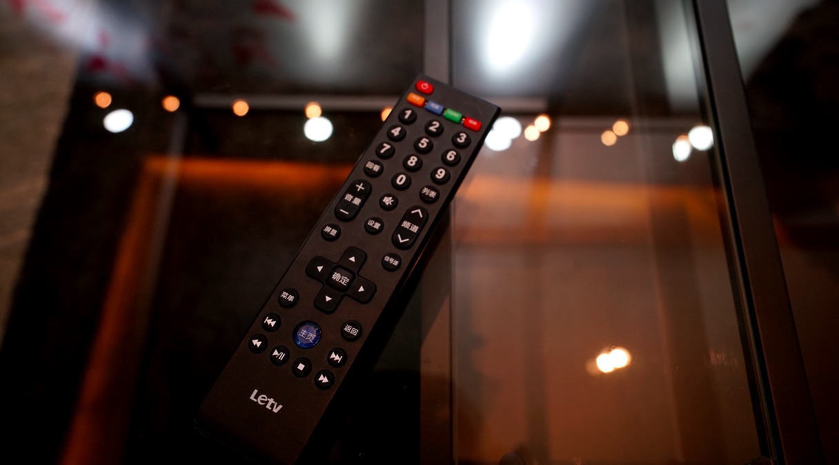 樂融Letv超強回歸：聯(lián)手漫威，起航健康“凈藍”護眼-鋒巢網