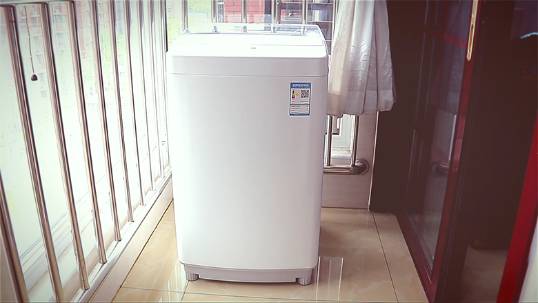 一次洗凈全家衣物 Redmi全自動波輪洗衣機-鋒巢網(wǎng)