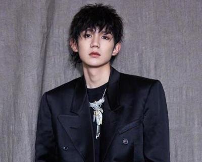 吸煙有害人設？-鋒巢網