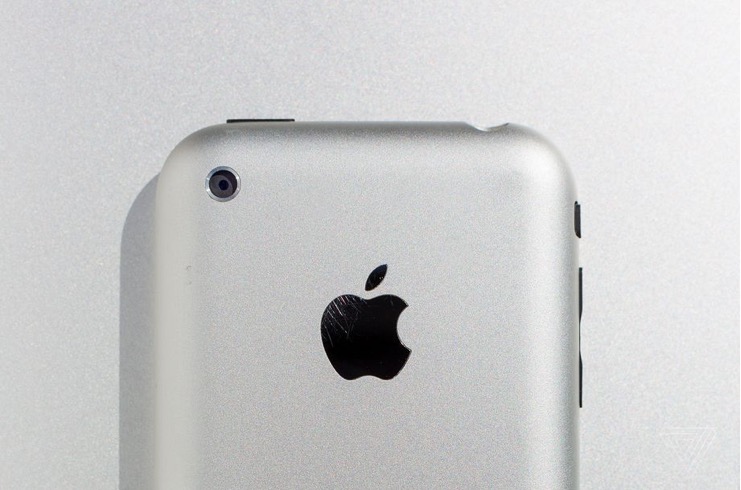 時代的終結:喬尼·伊夫在蘋果和科技行業留下的不可磨滅的印記-鋒巢網