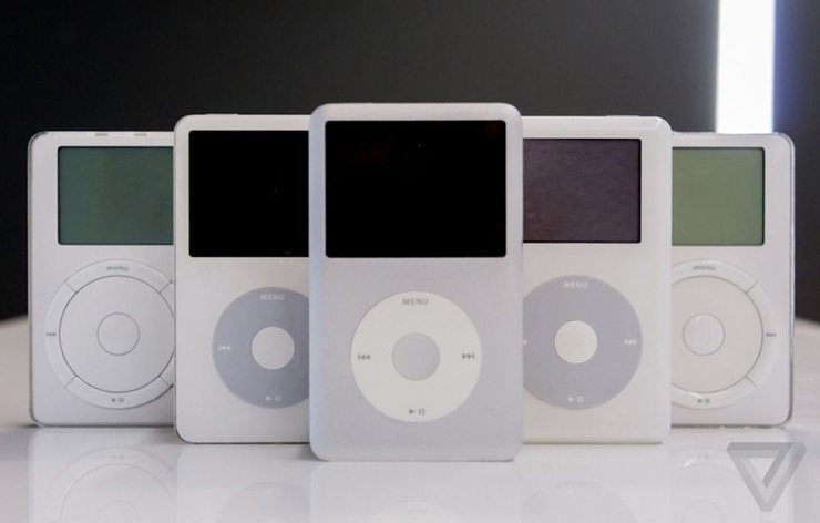 時代的終結:喬尼·伊夫在蘋果和科技行業留下的不可磨滅的印記-鋒巢網