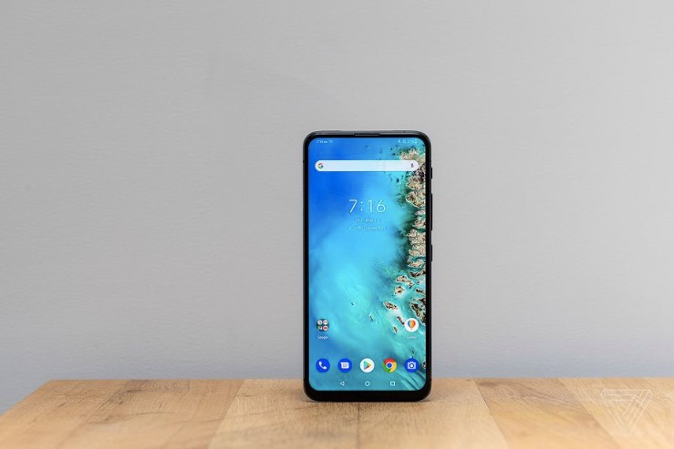 華碩配備翻蓋攝像頭的手機ZenFone 6目前已在美國上市-鋒巢網