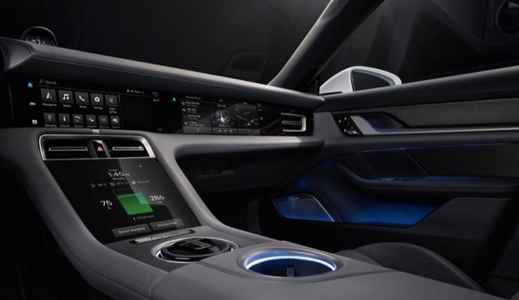 保時捷在9月4日前展示了其首款電動車的內(nèi)飾-鋒巢網(wǎng)