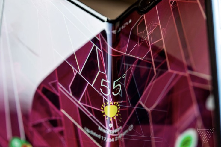 三星明年將推出更便宜、更薄、可折疊的“方形”手機-鋒巢網