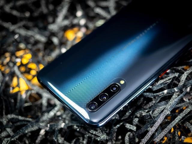 中國聯通推5G 套餐、手機雙優惠-鋒巢網